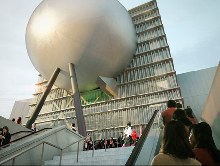   результат  теоретических трудов Рема  Колхаса   