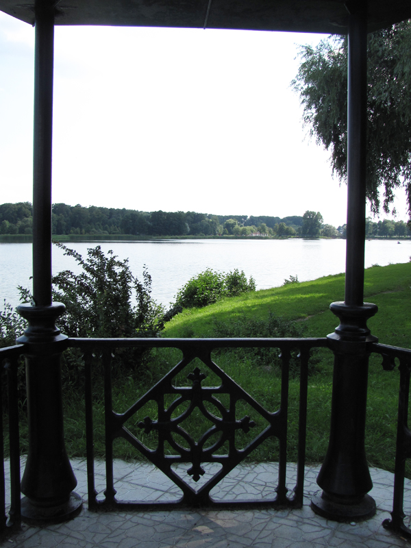 Беседка из Несвижа, Японский парк 