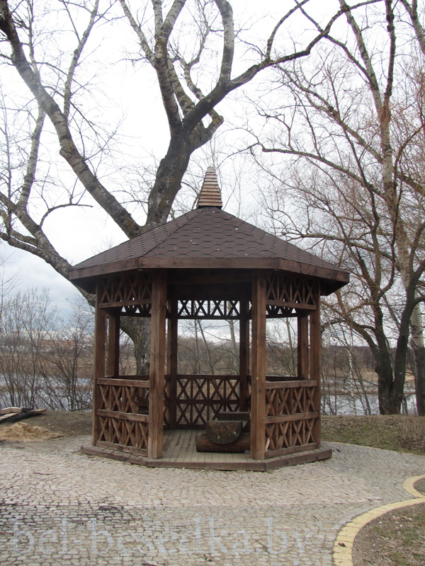  восьмигранная  беседка из бруса  