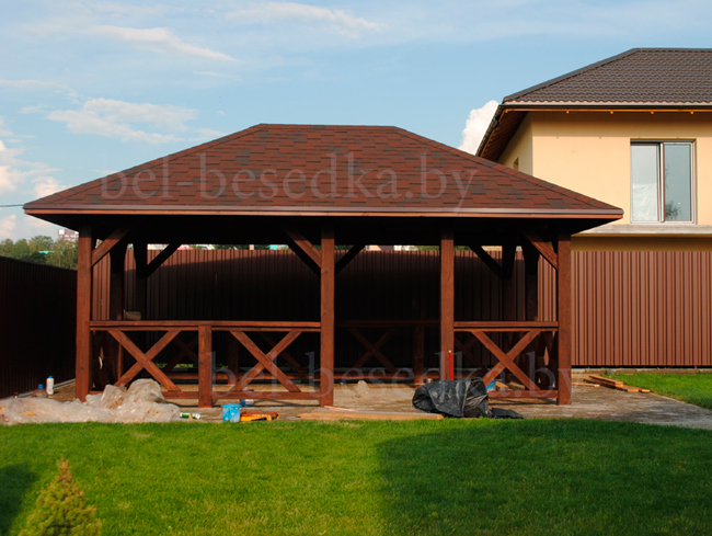 беседка  в Боровлянах, проект 2014 года   открытая деревянная беседка  размером 5 на 6 м