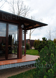 беседка с угловой входной группой    Комбинированная беседка с стеной из сланца