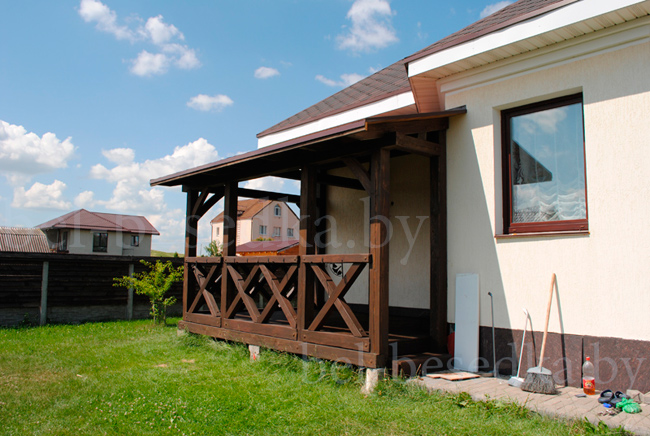  зашивка  пространства  под  поручнем на  террасах  единичными  и  спаренными  крестовинами 