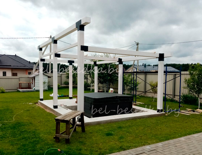  деревянная беседка 4x6м с  палубным настилом из лиственницы 