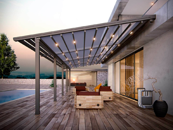  терраса с перголой и сдвижной крышей с алюминиевым каркасом