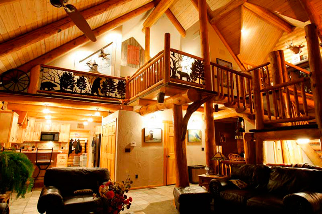  Лазерная резка  в интерьере  деревянного  дома 