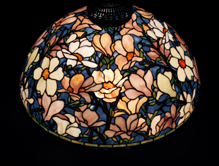  Антикварная лампа Луиса Тиффани  «Магнолии», плафон 
