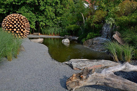   работа «A RIVER RUNS THROUGH IT», автор Йонас Эггер  