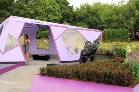   работа  «На краю вселенной»   