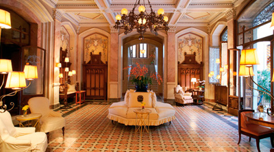  парадный интерьер  в стиле арт-нуво  