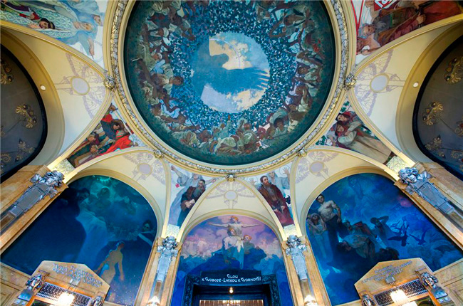  роспись храма кисти  Альфонса Мухи  