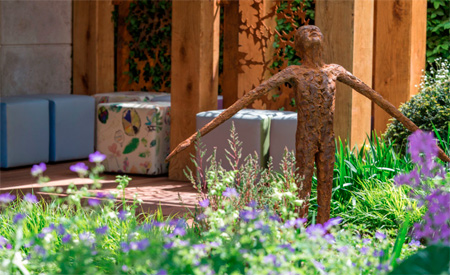   Дизайнер Chris Beardshaw  